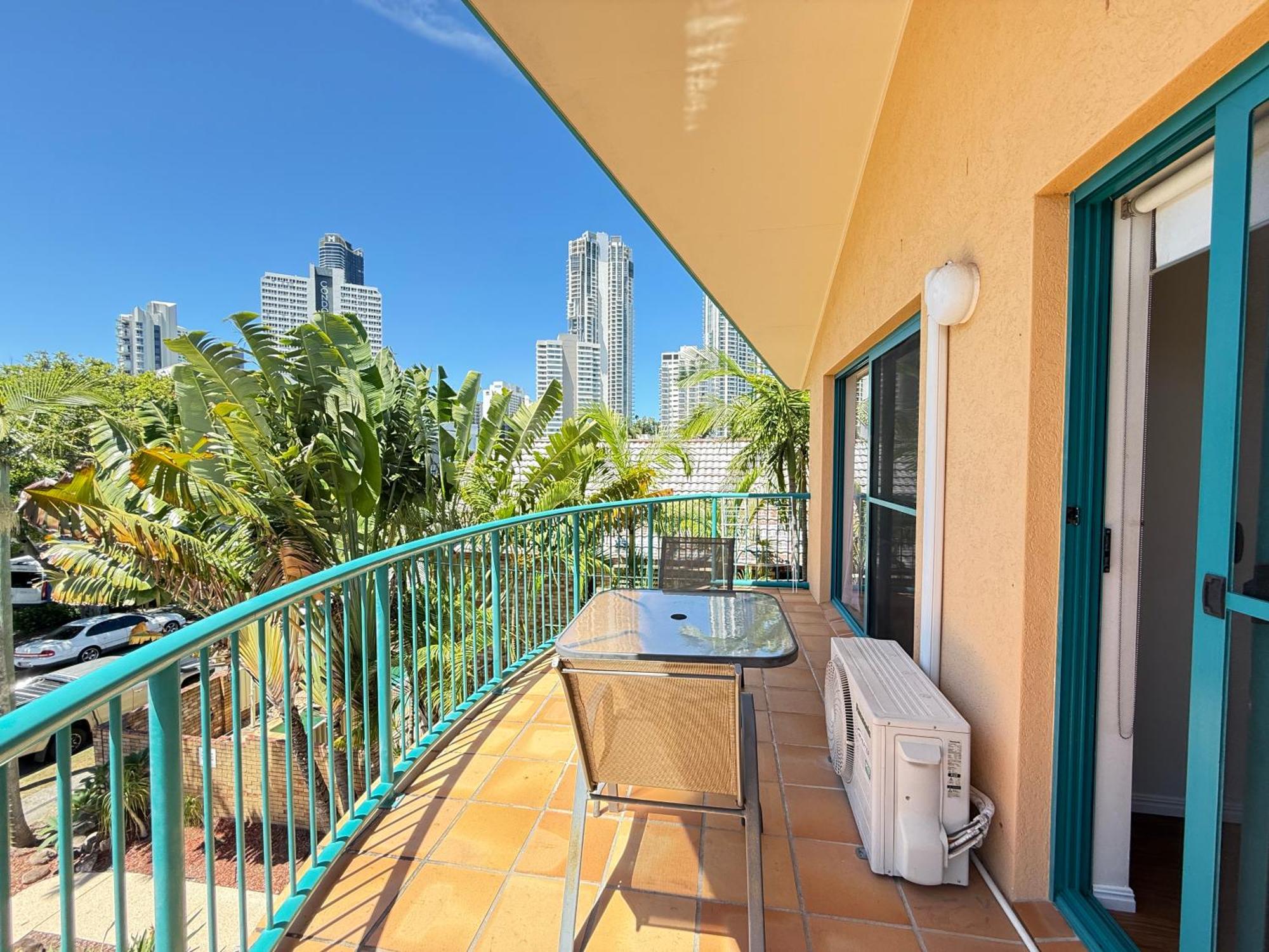 Karana Palms Resort Gold Coast Buitenkant foto