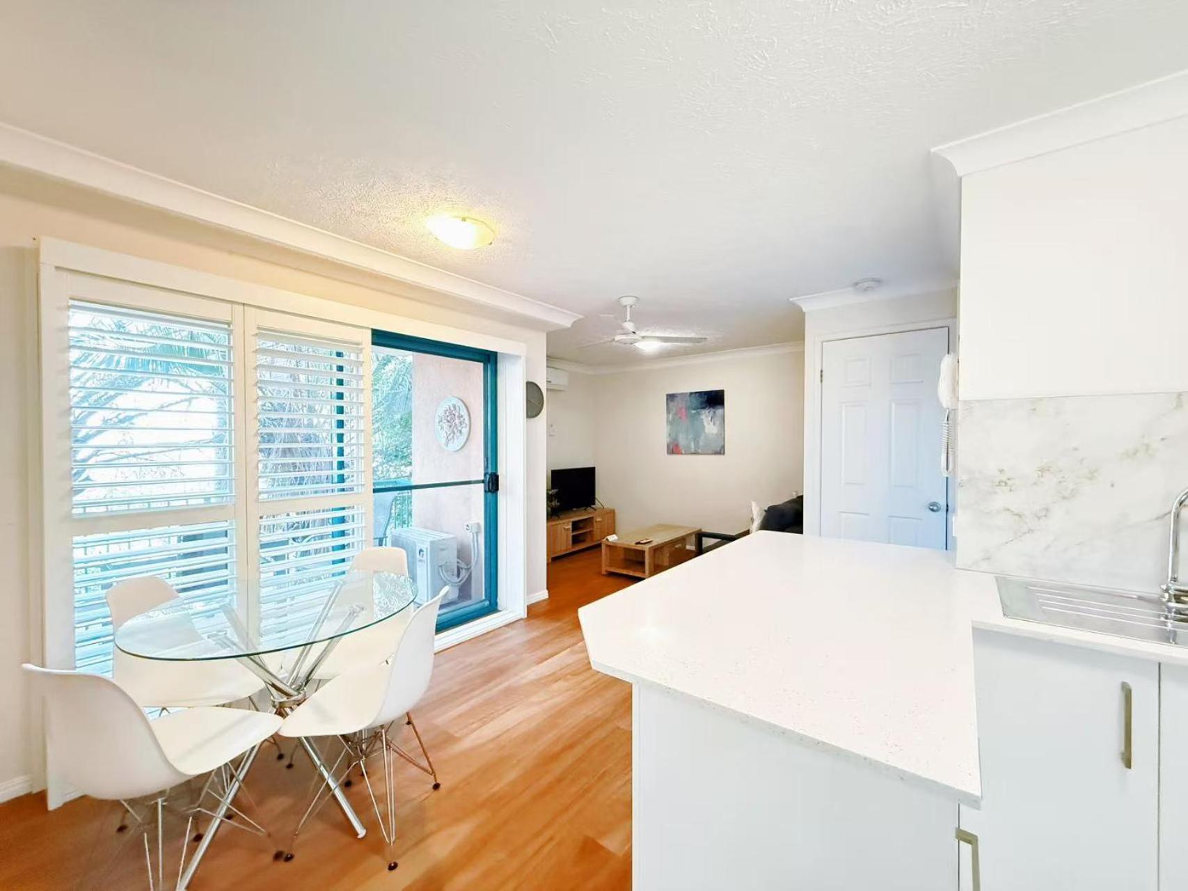 Karana Palms Resort Gold Coast Buitenkant foto