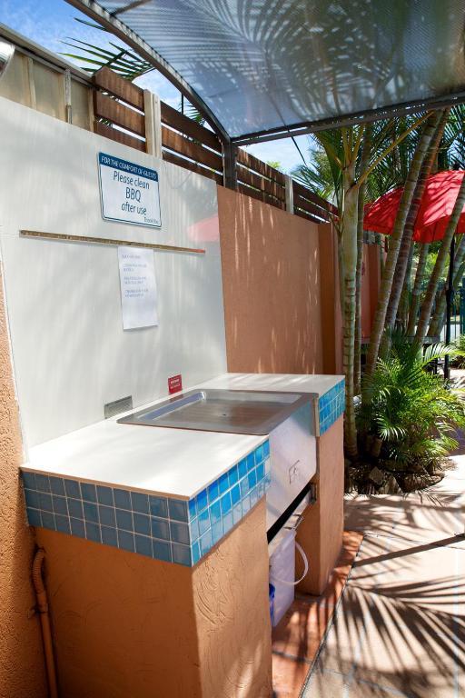 Karana Palms Resort Gold Coast Buitenkant foto