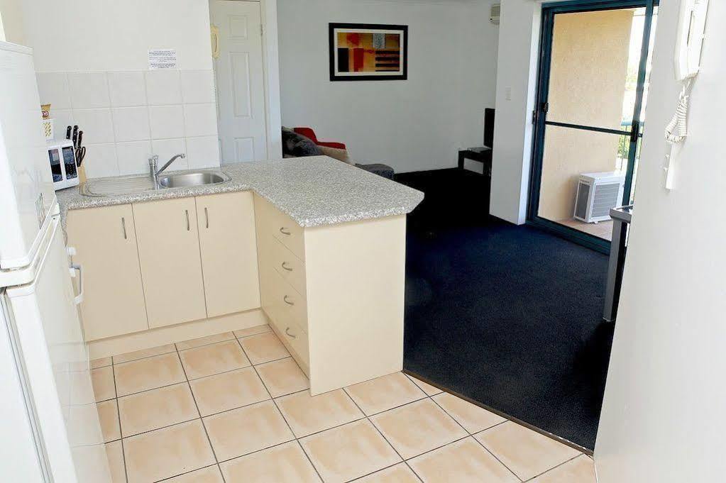 Karana Palms Resort Gold Coast Buitenkant foto