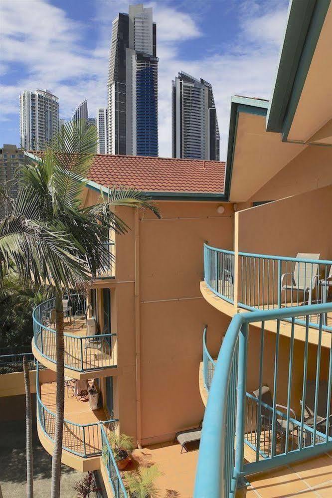 Karana Palms Resort Gold Coast Buitenkant foto